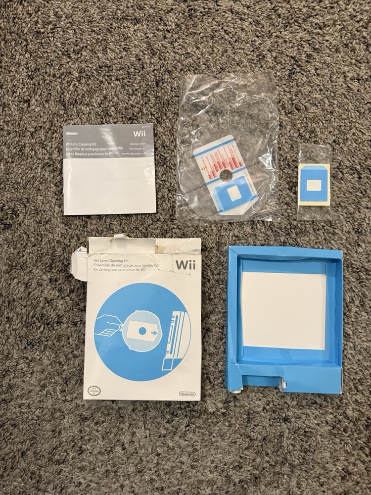 Nintendo Wii Lens Cleaning Kit preowned unused