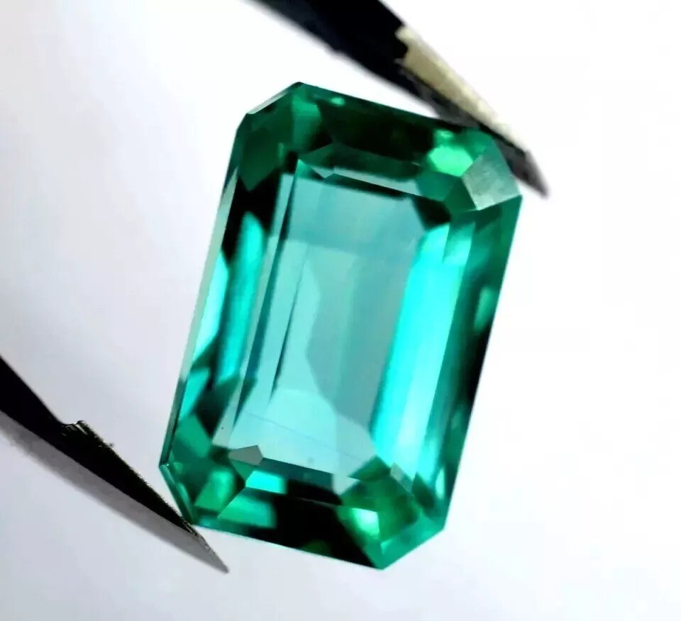 Flawless Emerald Shape Green Emerald 10-12 Ct Natural Loose Certified Gemstone