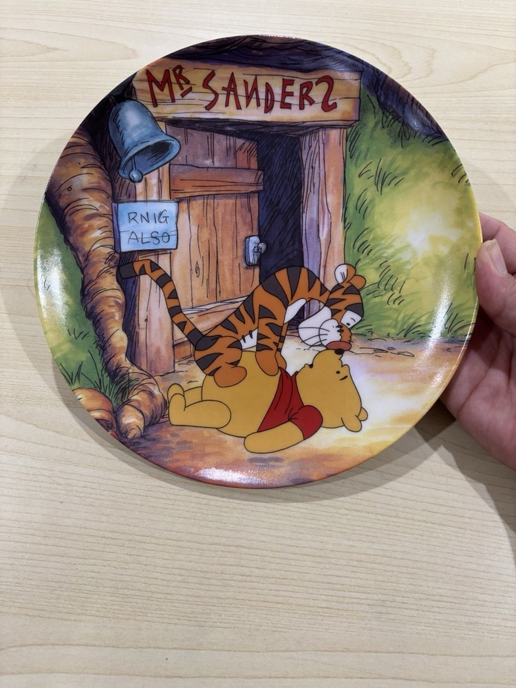 Disney Bradford Exchange Limited Edition Hello Pooh First Issue No. 15518C Collectible