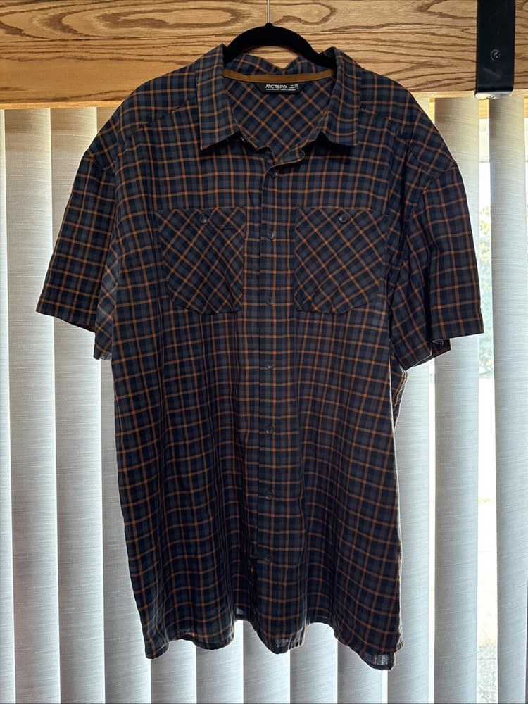 Arc'teryx Men's Orange Blue Plaid Short Sleeve Button-Down Shirt Size XXL 92/8% Poly-Cotton Blend