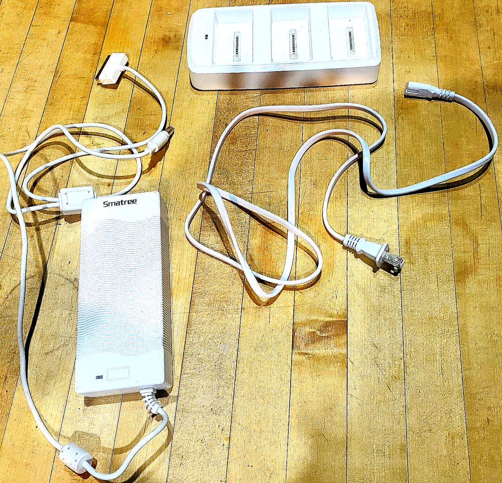 DJI Phantom 4 Pro 3 Battery Charging Hub with USB Cable