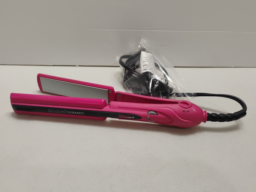 Revlon Ceramic Flat Iron Helen Of Troy Pink And Black RVST2015 Hair Straightener