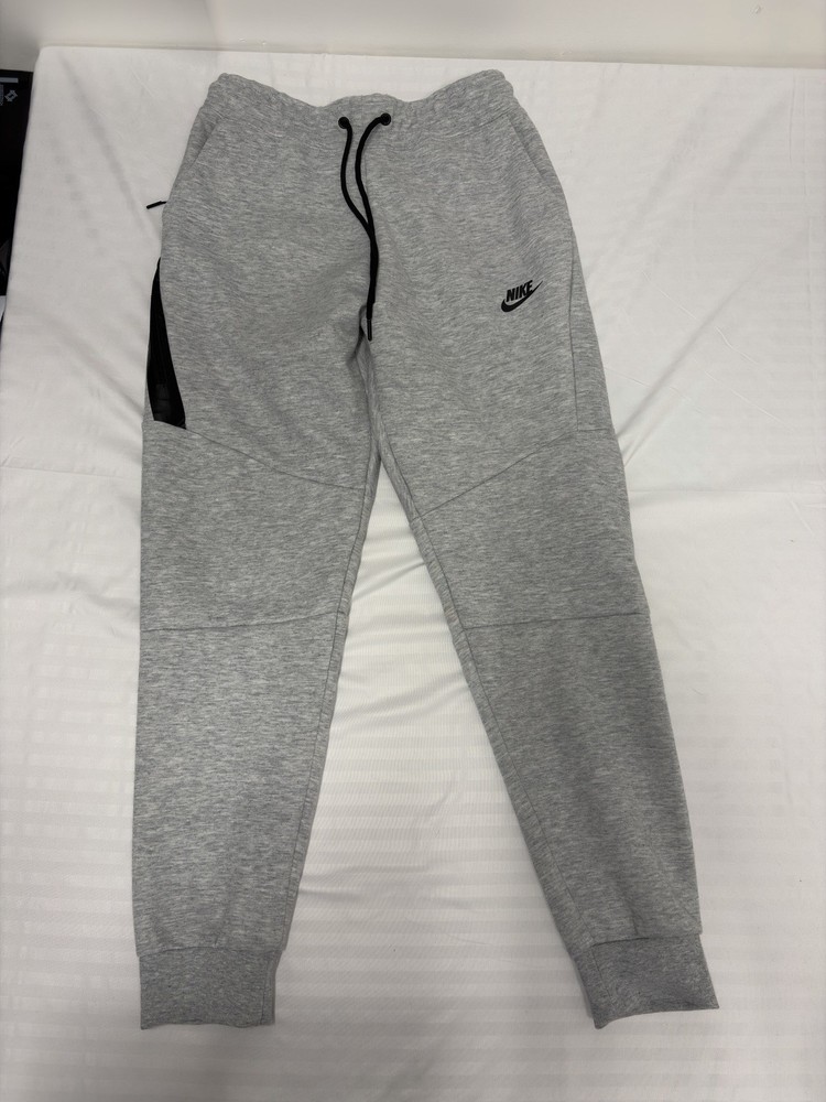 Nike Tech Fleece Joggers Kids Boys  Medium Heather Gray Black Sweatpants Nice