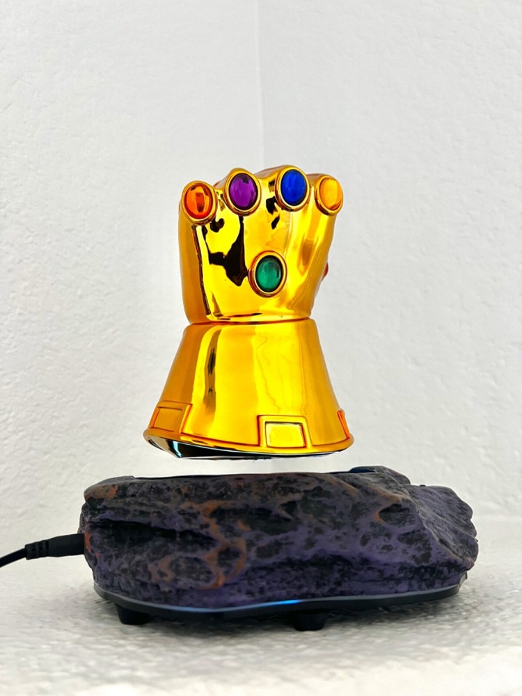Marvel Avengers Levitating Infinity Gauntlet by Bradford Exchange Endgame MCU