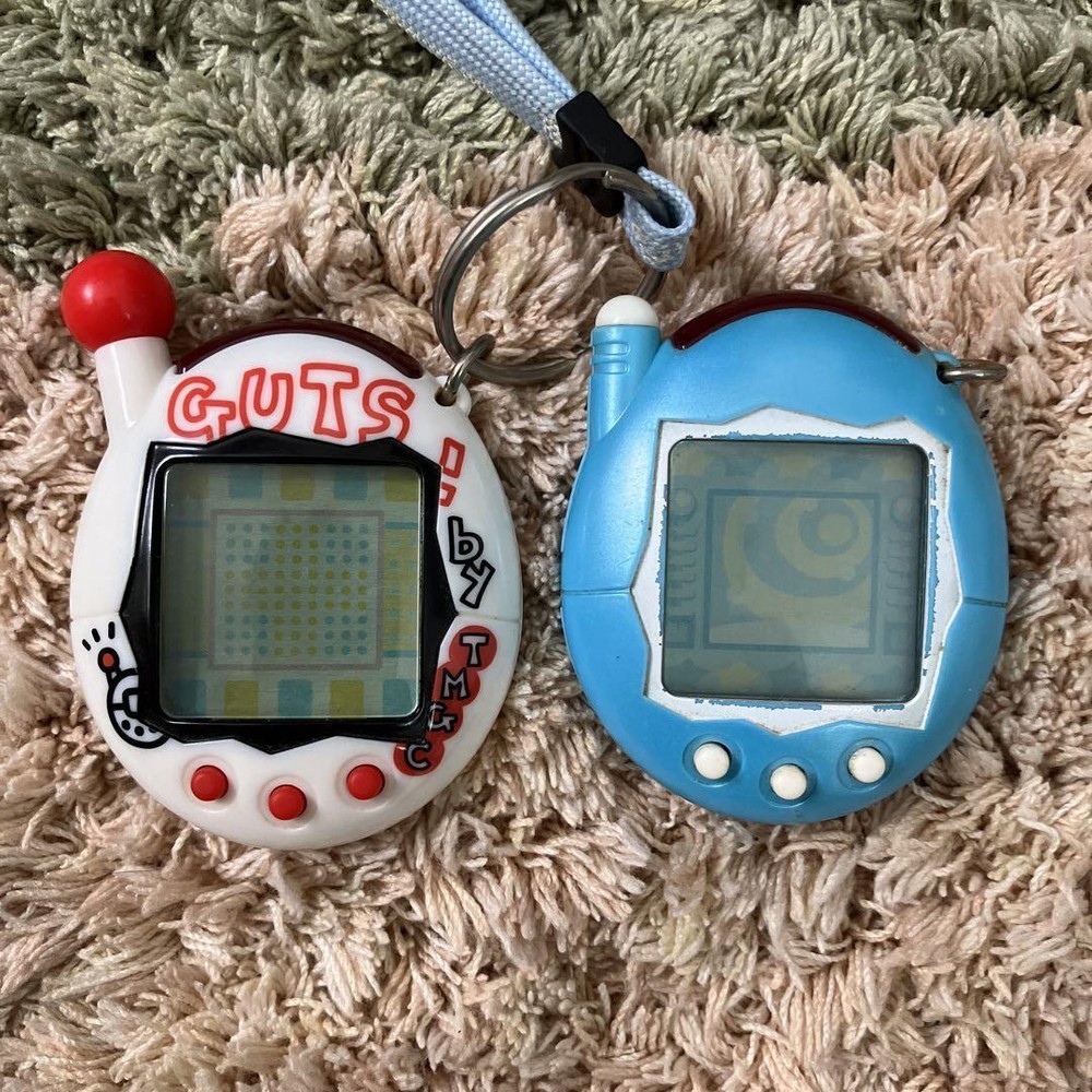 tamagotchi Rare Super Enjoy Tamagotchi Plus Guts White With Strap Japan