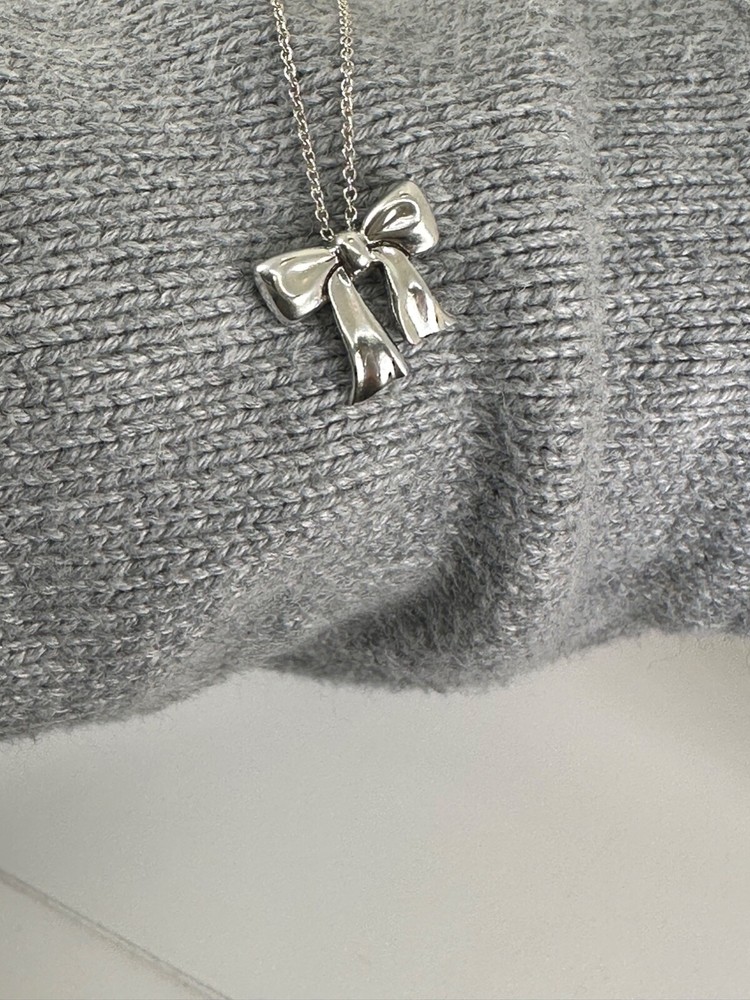 Vintage Tiffany & Co. Bow Ribbon Sterling Silver Necklace 16