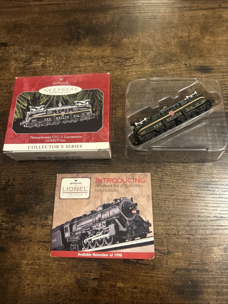 Hallmark Pennsylvania GG-1 Locomotive Lionel Train Keepsake Ornament 1998  AD