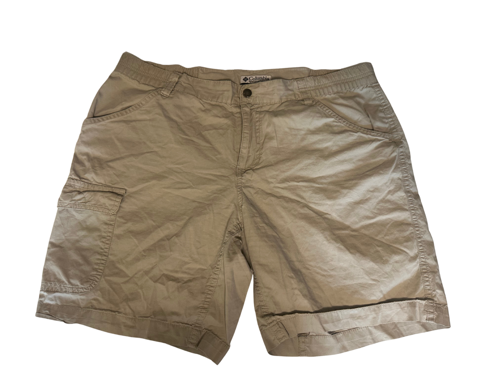 Columbia Women's Cargo Shorts – Size M