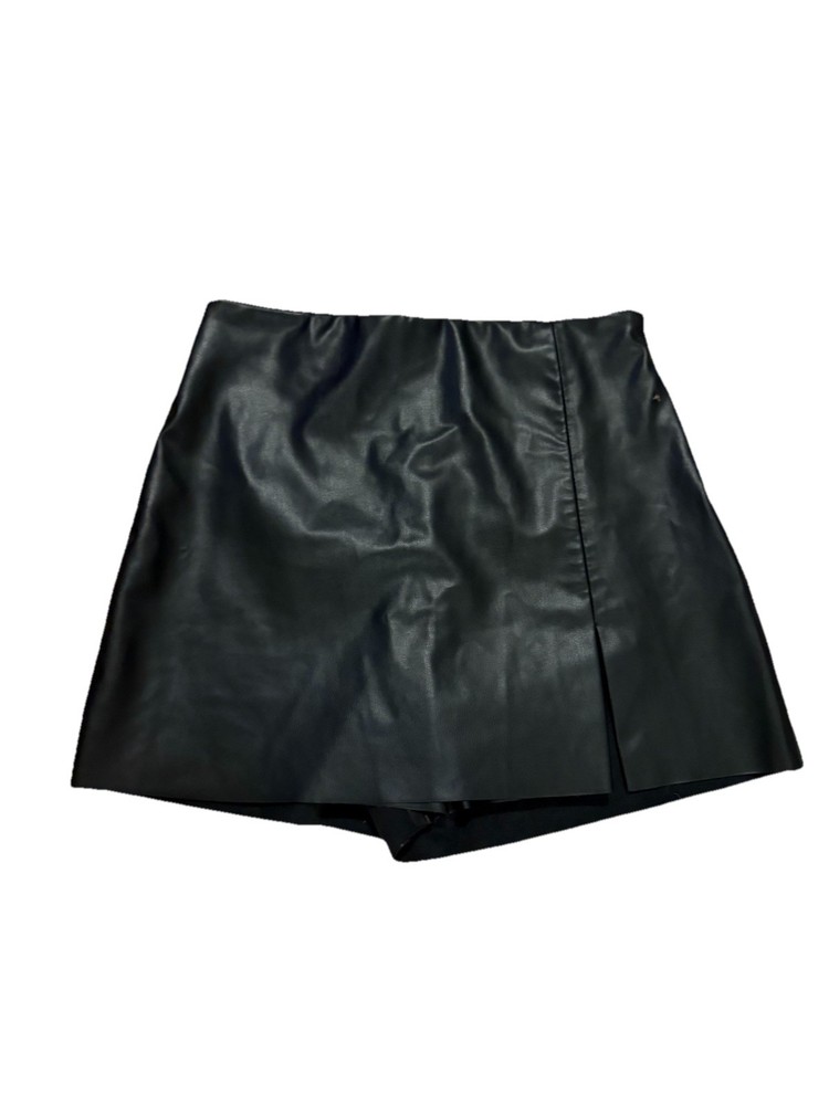 Zara Faux Leather Skort – Black, Size Large, Sleek & Structured Mini EUC