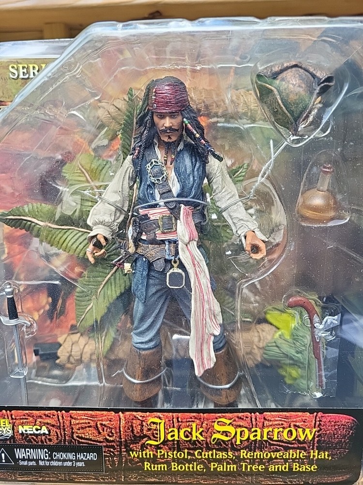 pirates of the caribbean Dead Mans Chest Series's  2 Jack Sparrow Neca Real...