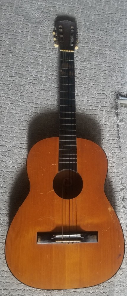 Vintage Lignatone Acoustic Guitar *Missing One String