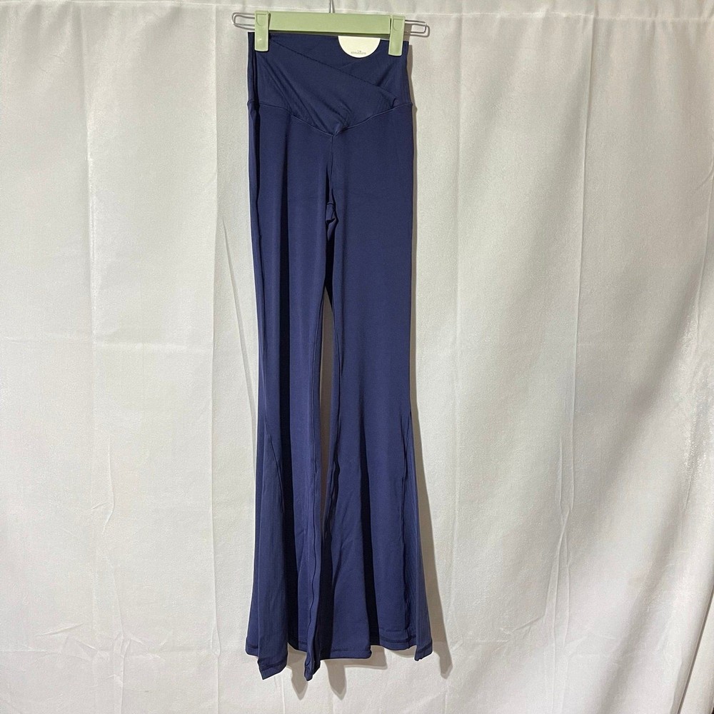Aerie Real Me High Waisted Crossover Legging in Marbled Blue - Offline Short Style