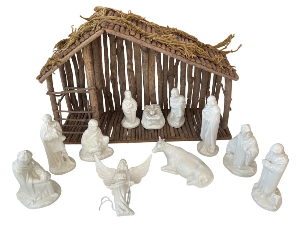 Vintage Rustic Wood Nativity Manger Set With 11 White Glazed Porcelain Figurines