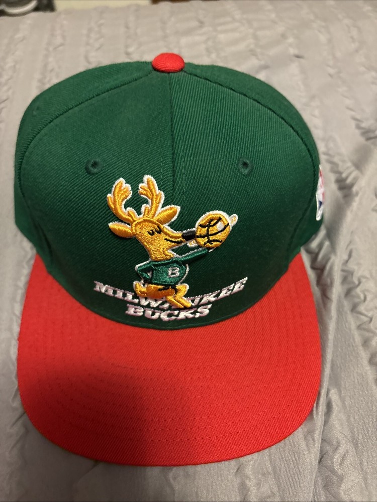 Milwaukee Bucks SnapBack Hat New Without Tags