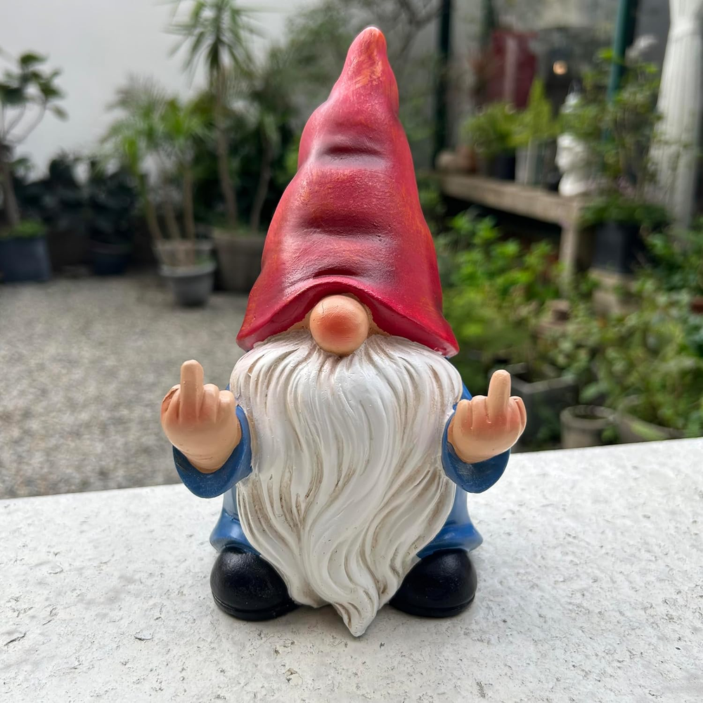 Middle Finger Gnome Statue 7.8In， Naughty Garden Gnome Statue Decoration and Law