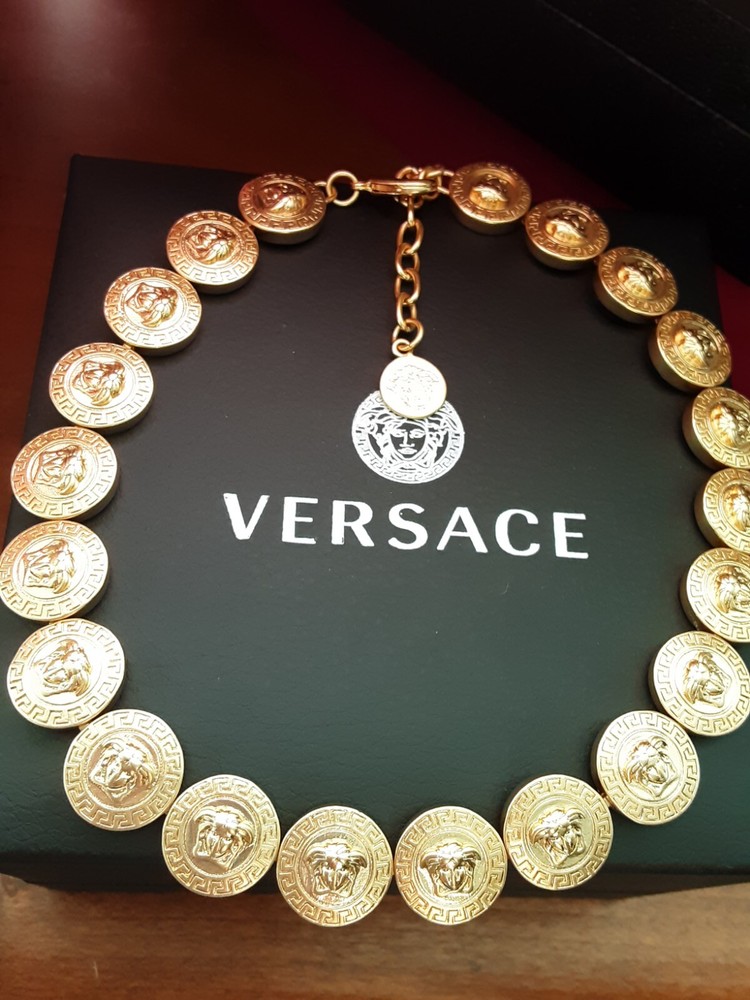 100% Versace  Necklace come with original box/duster choker