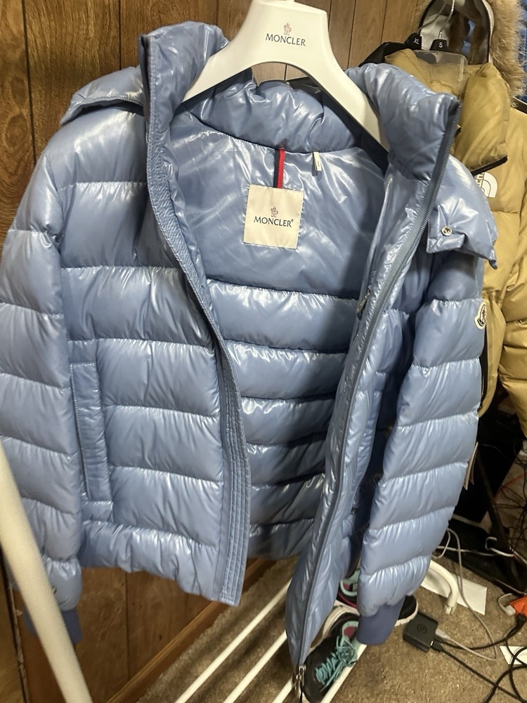 Moncler Maya Down Puffer Jacket Blu Size 3