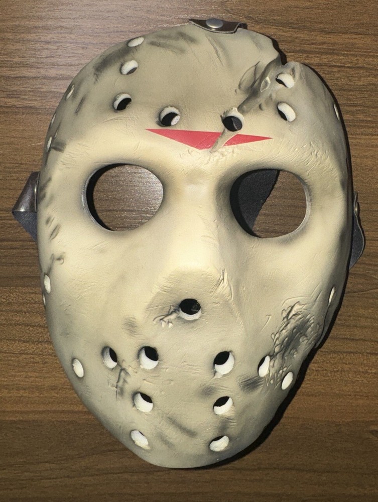 2004 Neca Reel Toys Friday The 13th The Mask Of Jason Voorhees Resin & Leather