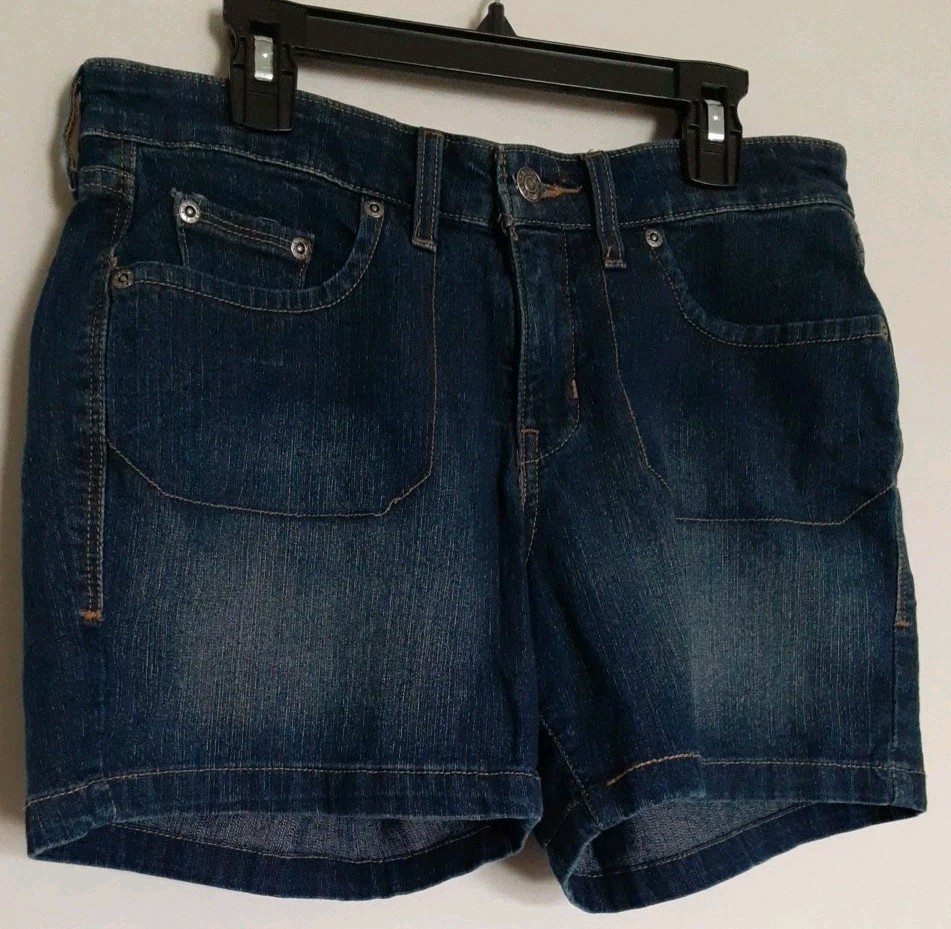 Levi Strauss Shorts Womens Size 4