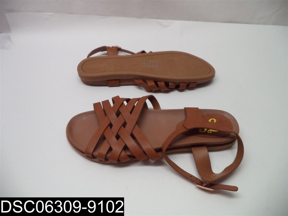 Size 7 Women's JC Journey Brown Strappy Sandal Flats