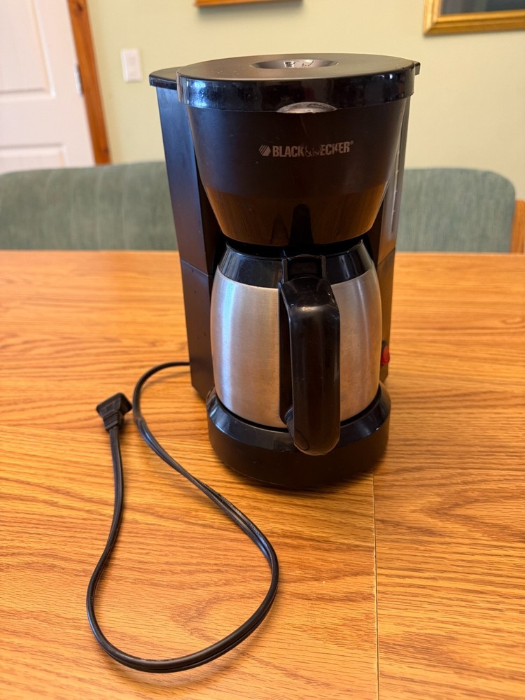 BLACK & DECKER 5-Cup Coffee Maker DCM600B w/ Stainless Steel Pot