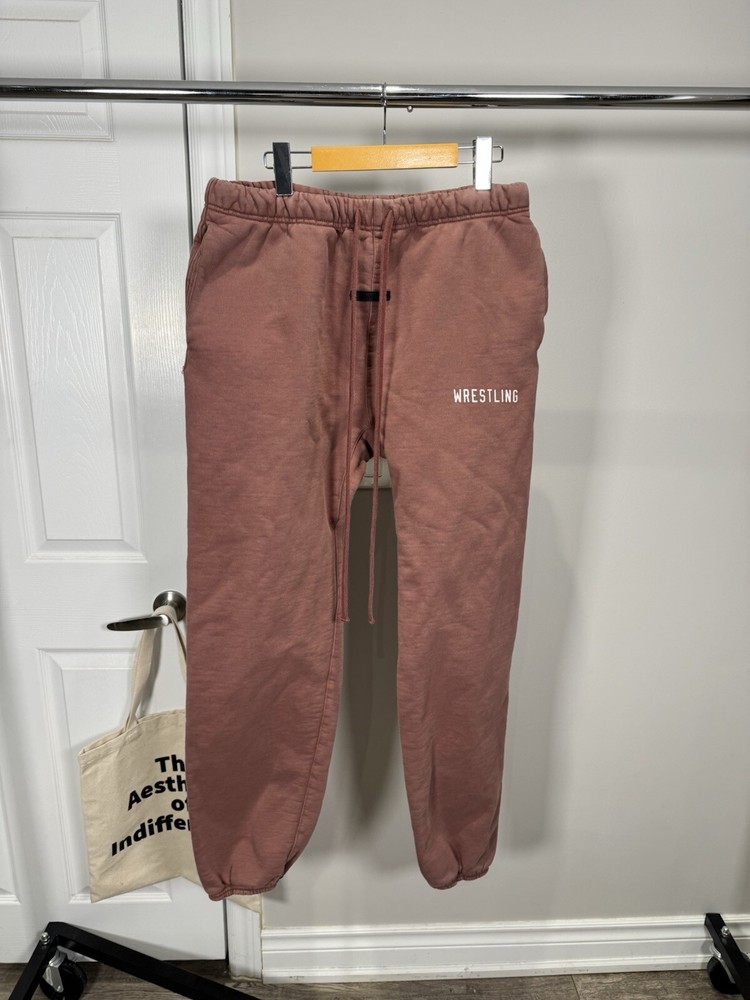 Fear of God Essentials Crimson Wrestling Fit Sweatpants Medium FW24
