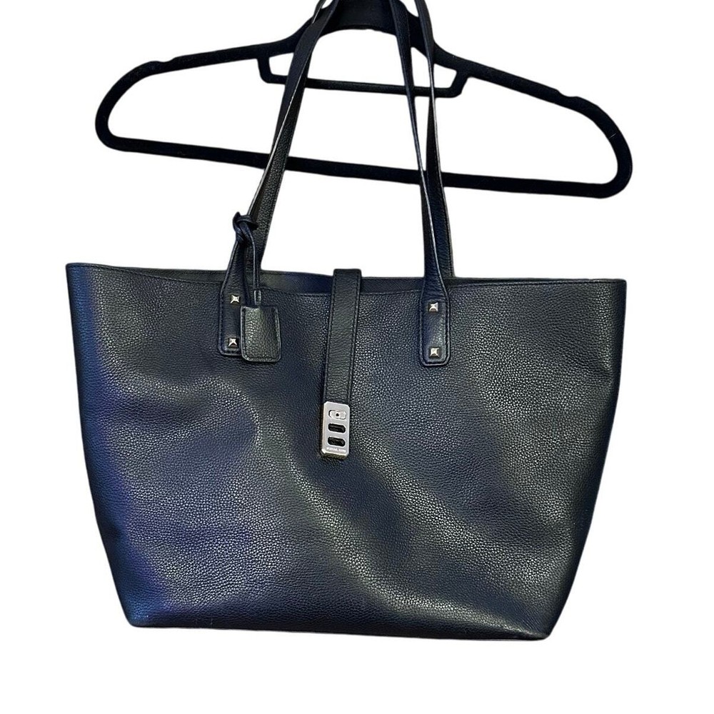 Michael Kors Karson Large Carryall Tote Bag in Signature Jet Set Design