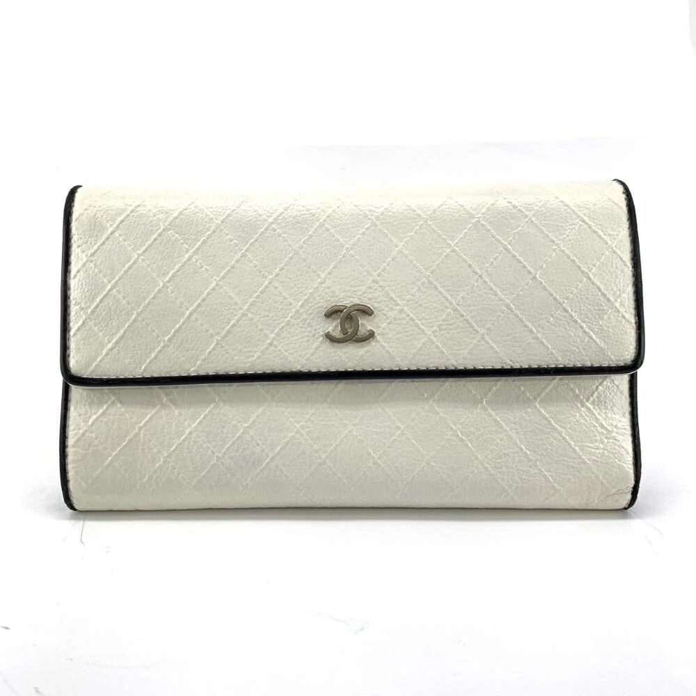 CHANEL Bicolore Long Wallet White Leather CoCo Mark