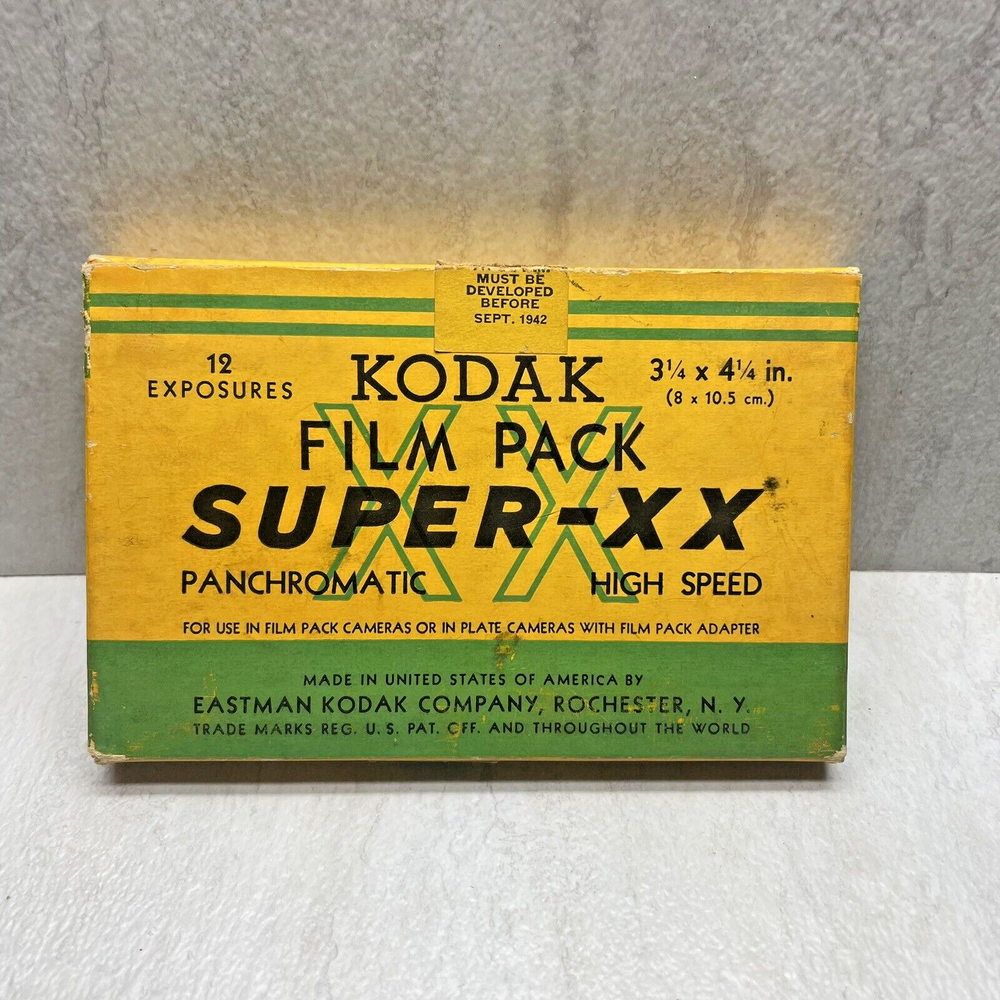 Kodak Super-XX Film Pack XX518 - 3 1/4 x 4 1/4 Panchromatic Exp 1942 For Display