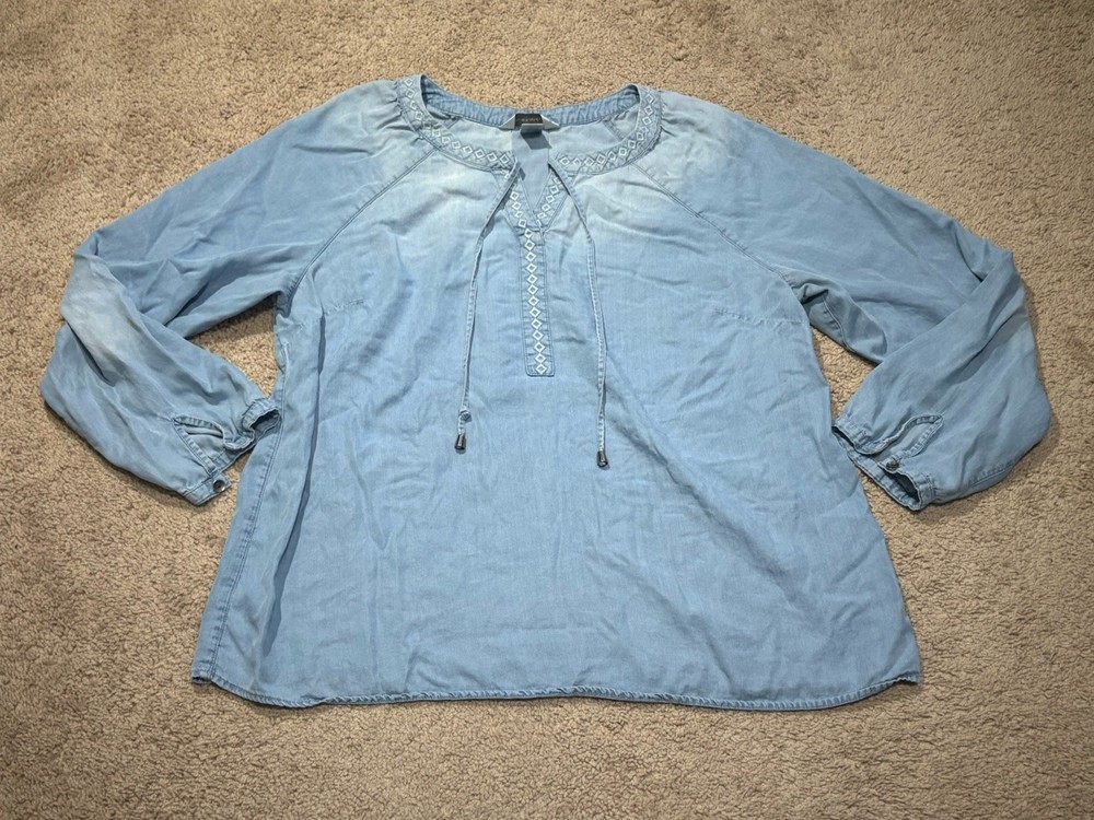 Christopher & Banks Womens Shirt Sz XL Blue Stitching Lightweight Classic Casual
