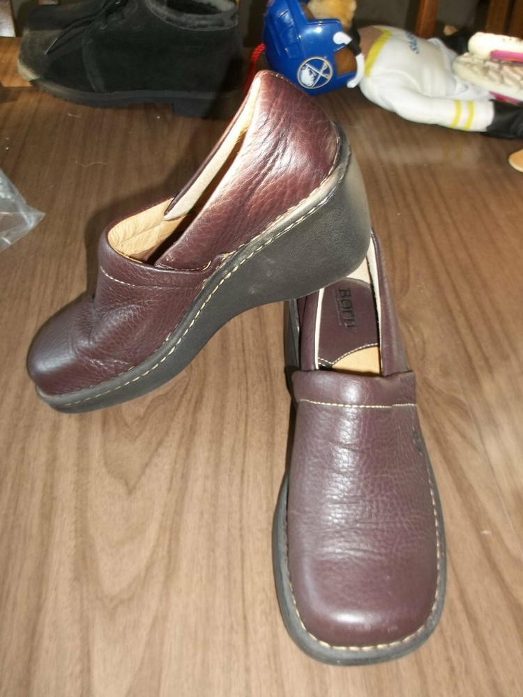 Nice Vintage BORN Brown Leather Loafers Slip Ons Clogs Size 8