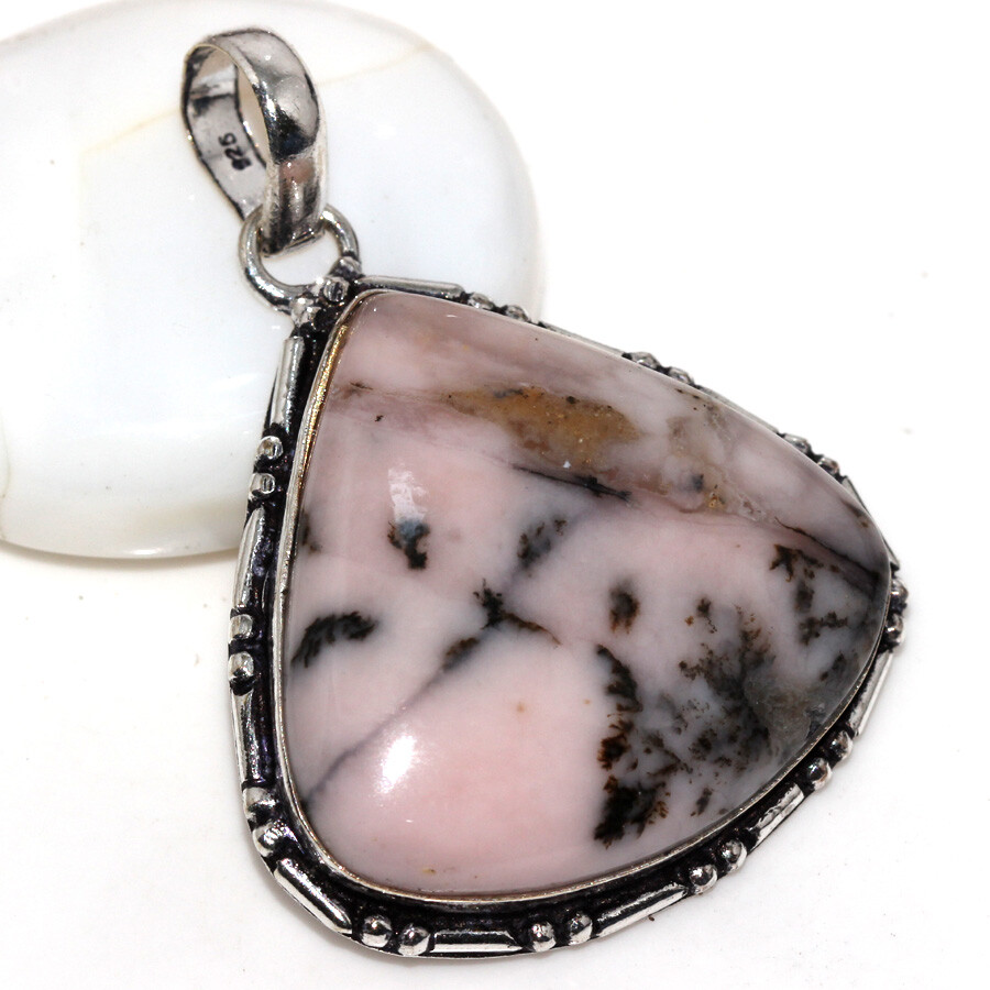 925 Silver Plated Peruvian Pink Opal Ethnic Pendant Jewelry Size 1.7