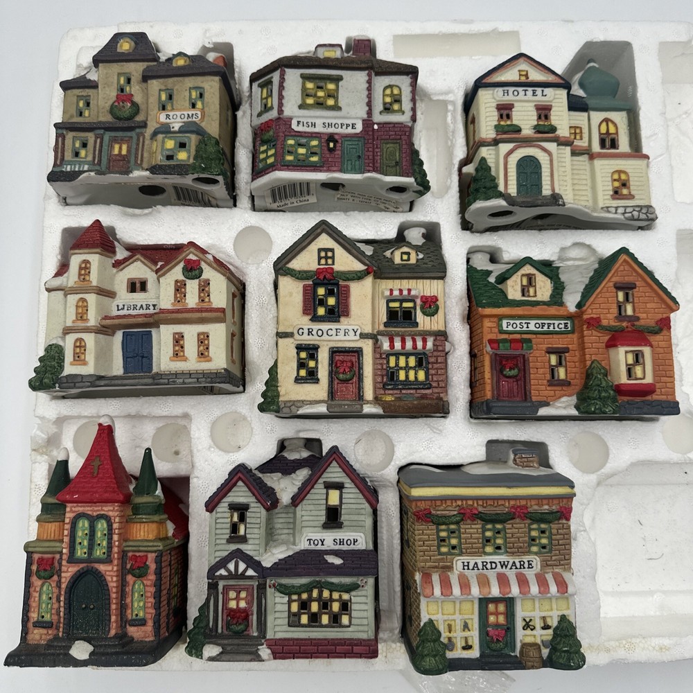 Beautiful 1993 Yi Cheing Dicken’s Trim A Home 9 Pc Christmas Village Set