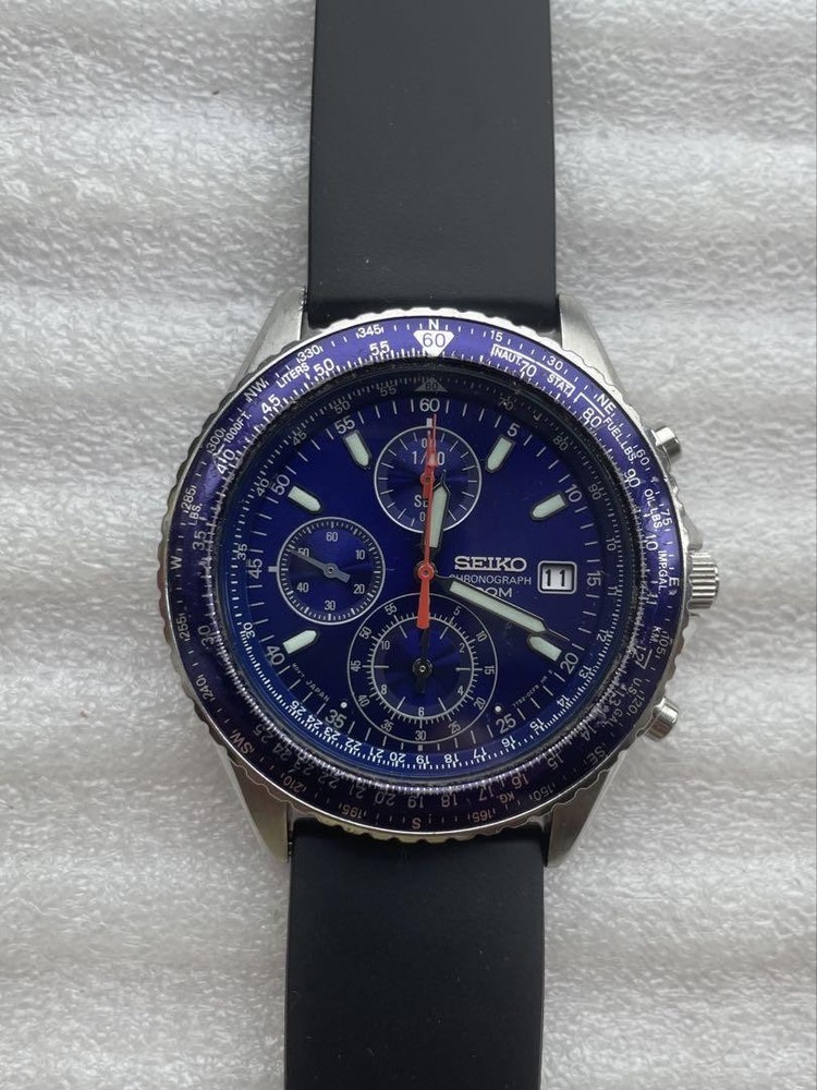 Seiko Mens Chronograph Watch Stainless Steel Water Resistant