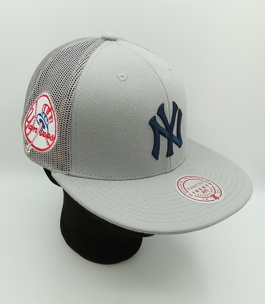 New York Yankees Mitchell & Ness Gray Cap Mesh Back Snapback