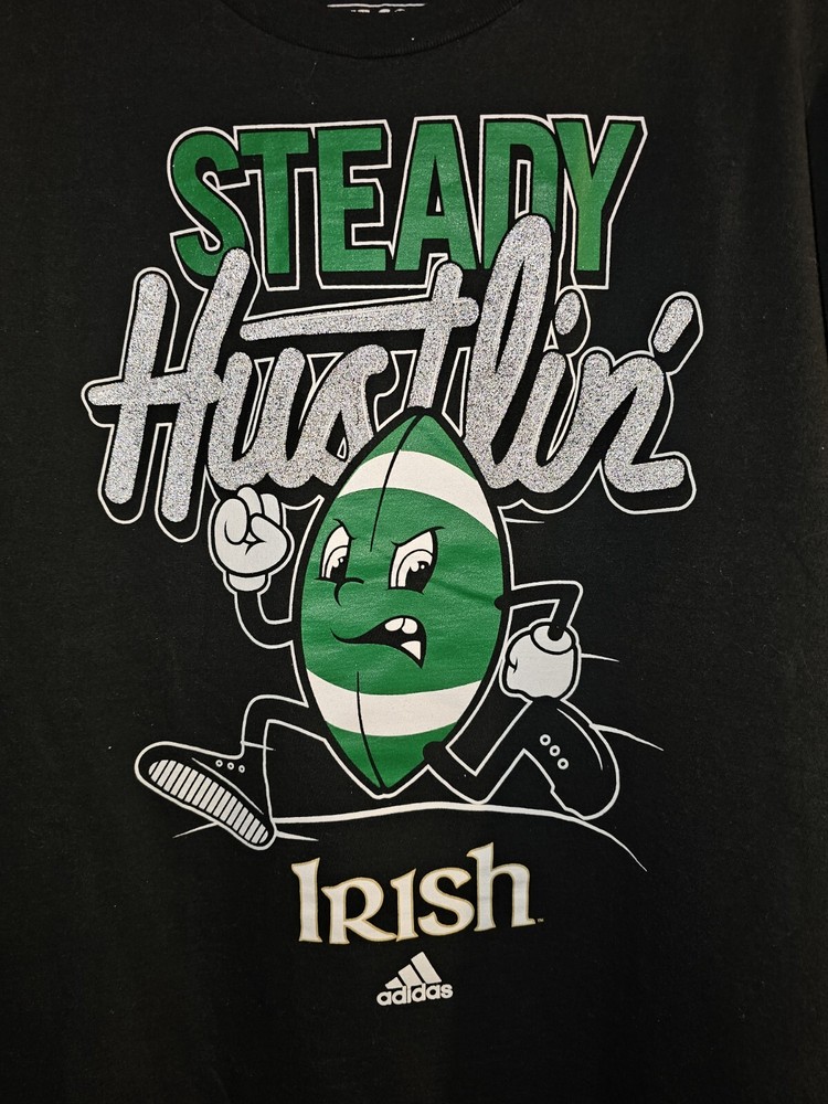 Notre Dame University Steady Huslin Large Mens Black Graphic Logo Tshirt NCAA