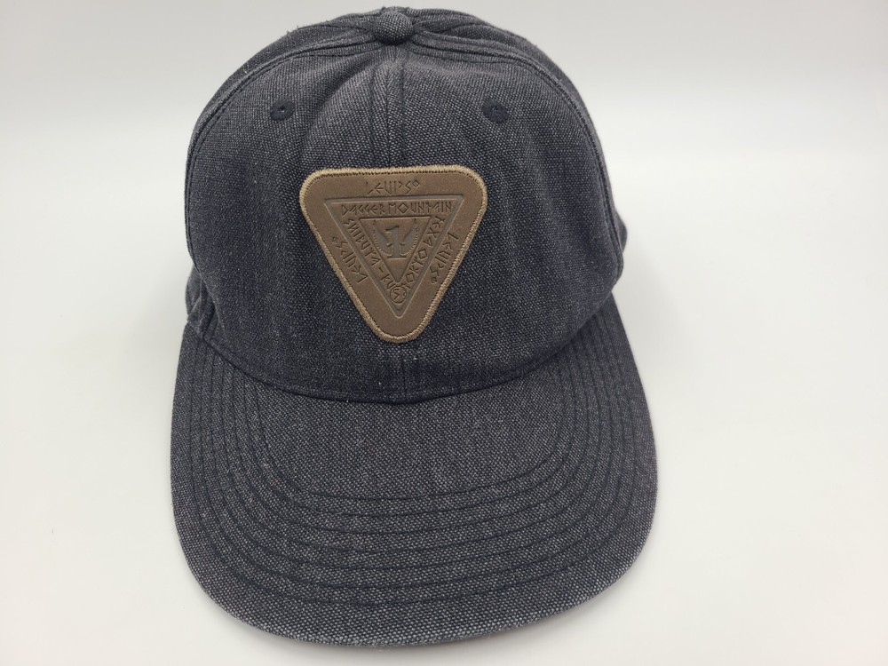 Levis Patch Dagger Mountain Snapback Hat Cap Dad Mom Men Women Father Gift Black