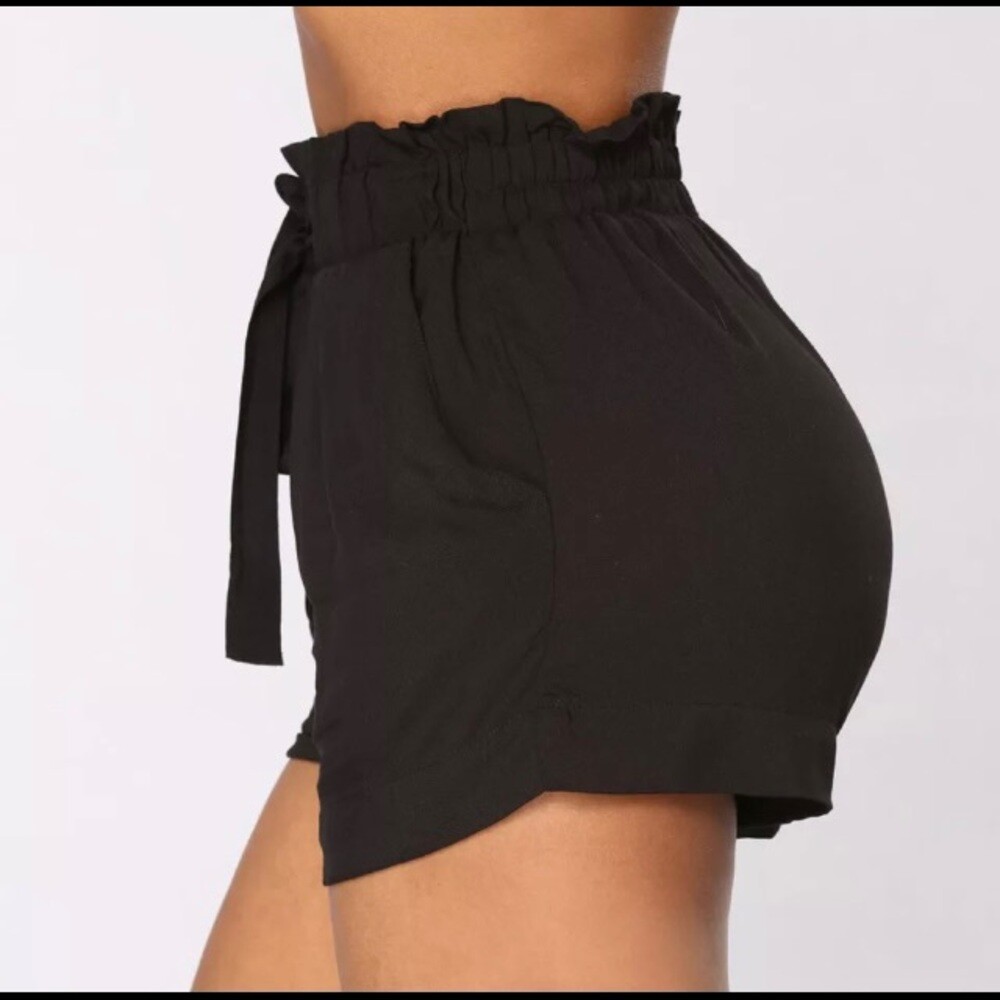 NEW Shorts Black Women’s Elastic Waist Tie Size Large Fit Casual