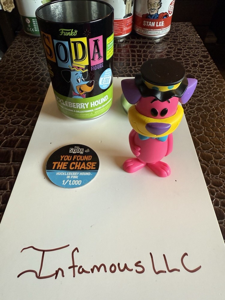 Funko Soda! Huckleberry Hound In Pink 1/1000