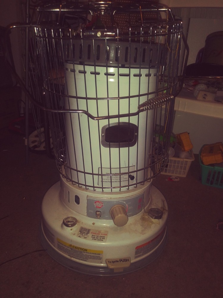 Sengoku CV-23K 6900W Portable Convection Kerosene Heater - Silver/White