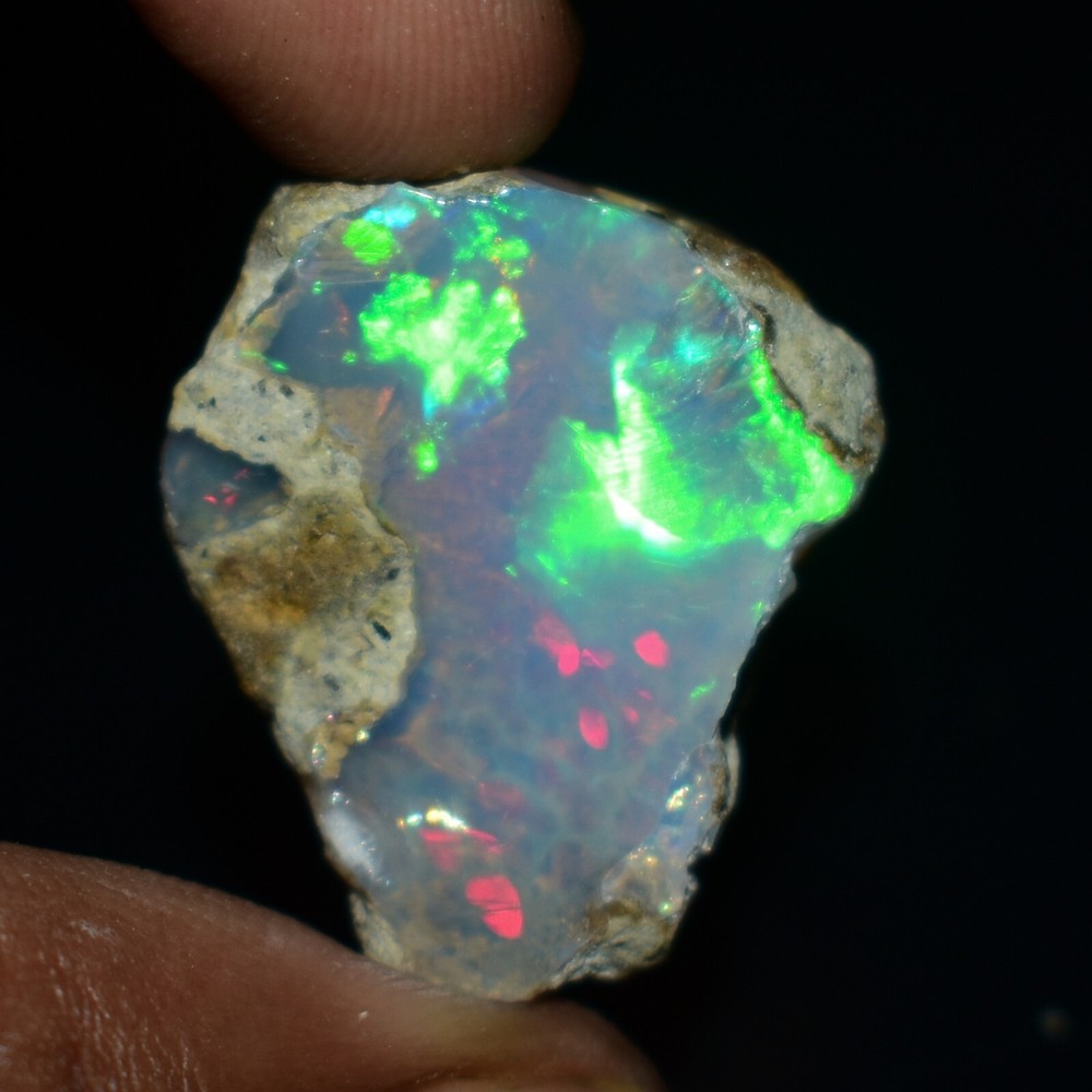 White Opal Rough 27.50  Carats, Natural Ethiopian Opal Raw For Jewelry 25X20 MM