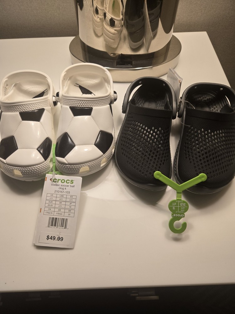 (2) Pairs of Crocs  Kids Size C-11 NWT