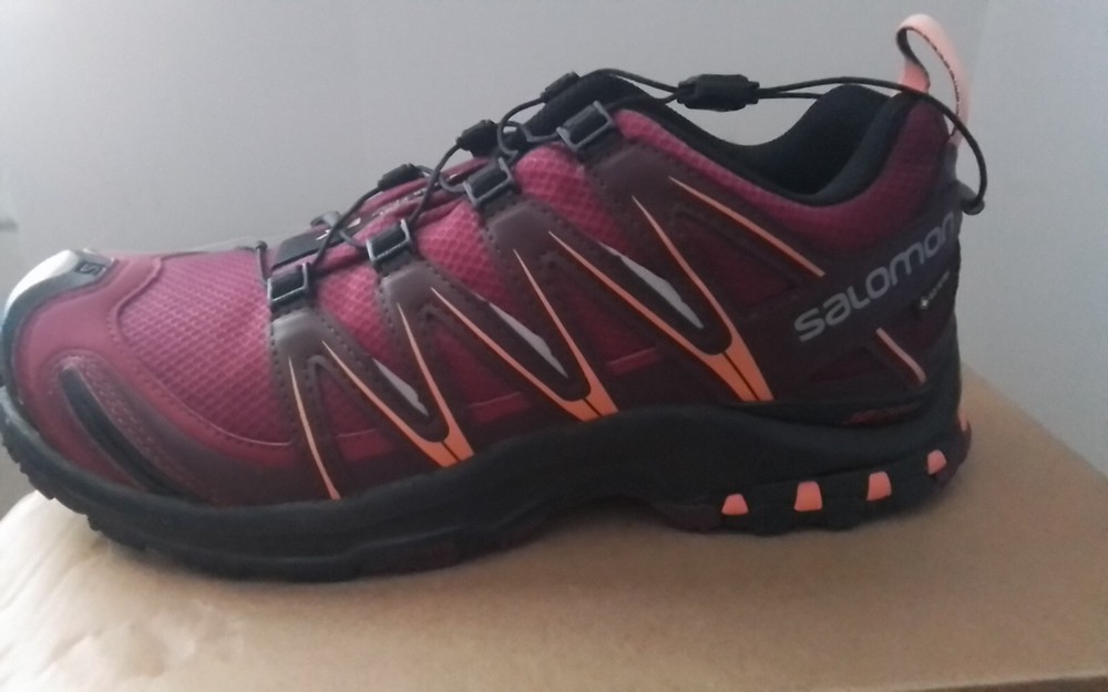 Salomon Women's XA Pro 3D GTX Trail Running Sneakers Burgundy Size 8.5