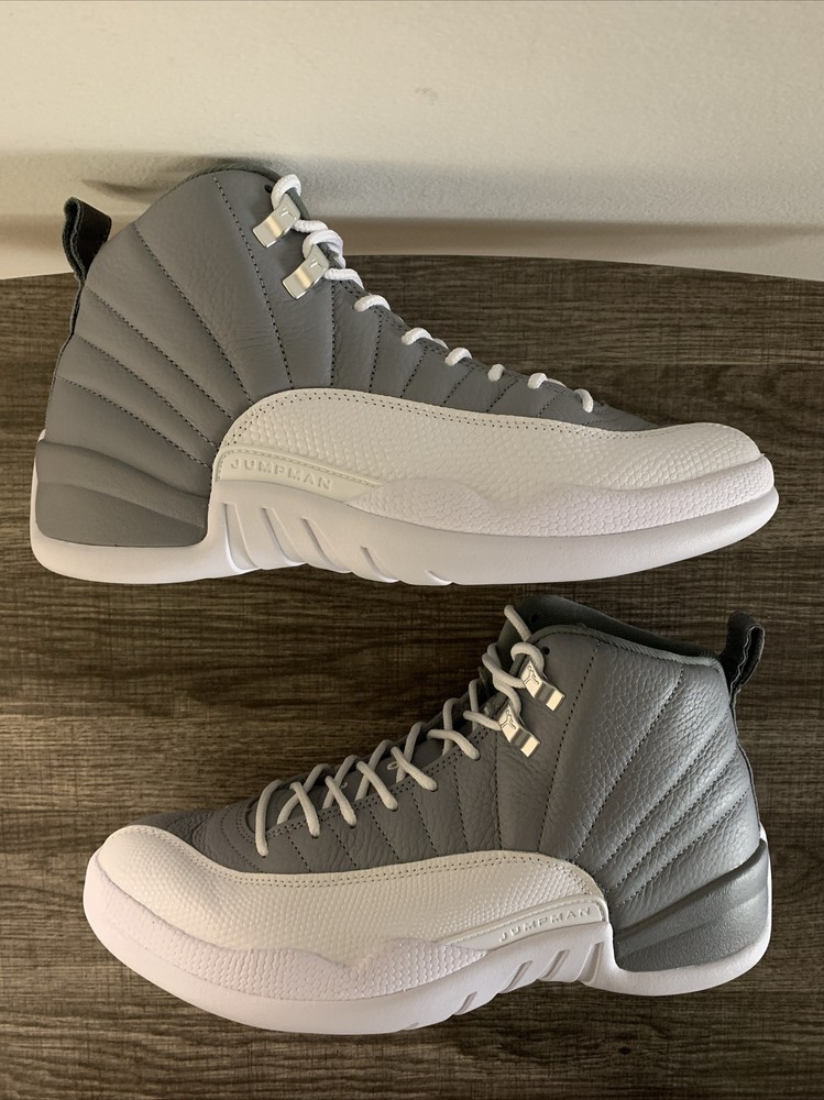 Size 9.5 - Nike Air Jordan 12 Retro Stealth 2022