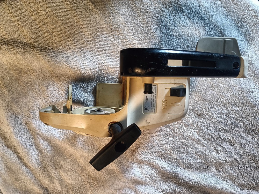 OEM Stihl 009L Chainsaw Recoil Starter Handle Housing