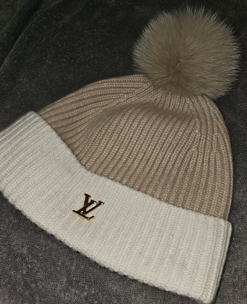 Louis Vuitton Beanie With Pom Pom New With Tags
