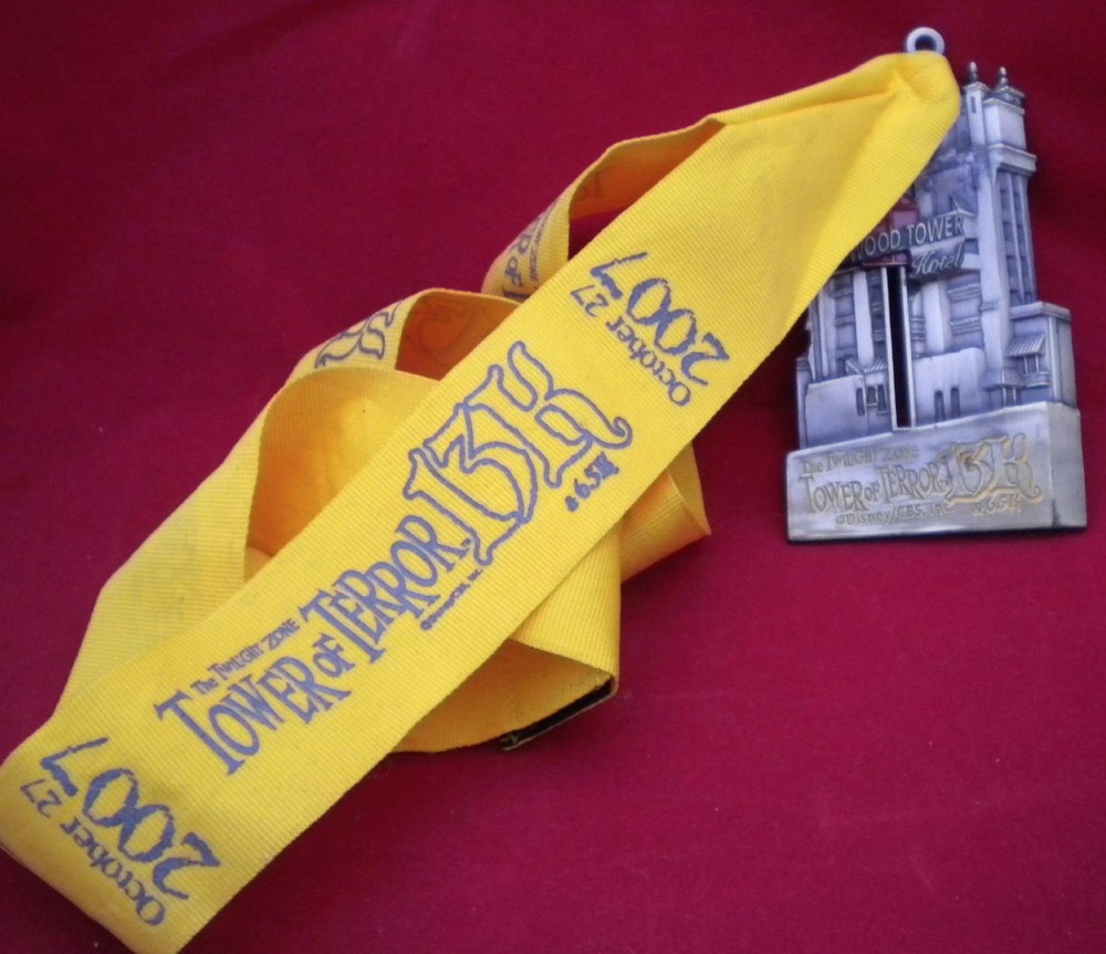 WALT DISNEY WORLD PIN MEDAL 2007 1st TWILIGHT ZONE TOWER OF TERROR 13K ROAD RACE