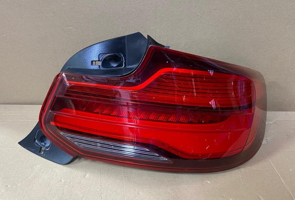 OEM BMW 2 SERIES F22 F23 F87 LCI REAR RIGHT DRIVER SIDE OUTER TAIL LIGHT 7420992