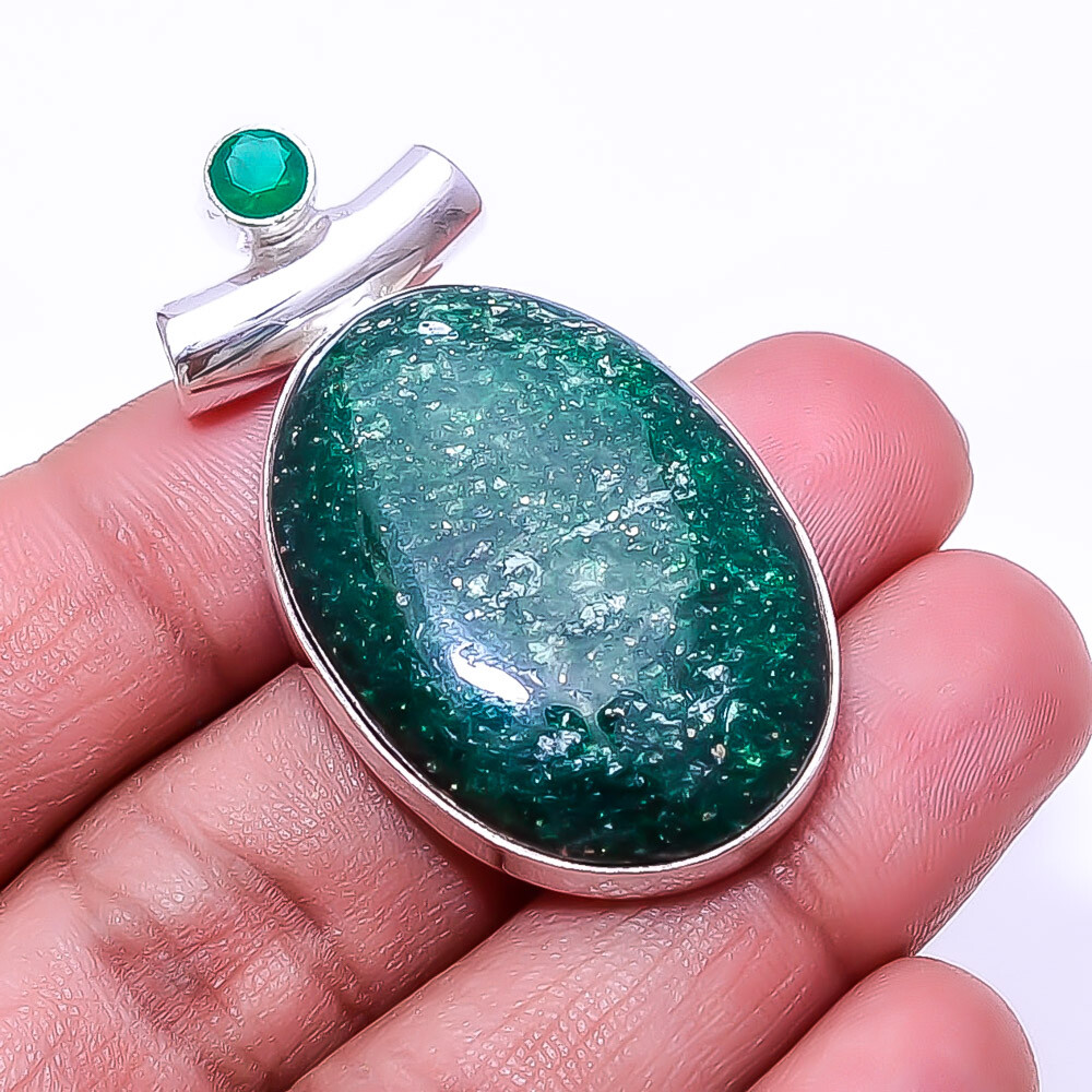 Green Aventurine -India, Emerald (Simulated) 925 Sterling Silver Pendant 1.76