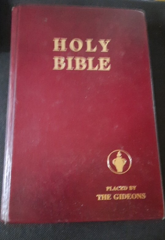 Holy Bible Placed By The Gideons Red Hard Cover Clean Pages 2008